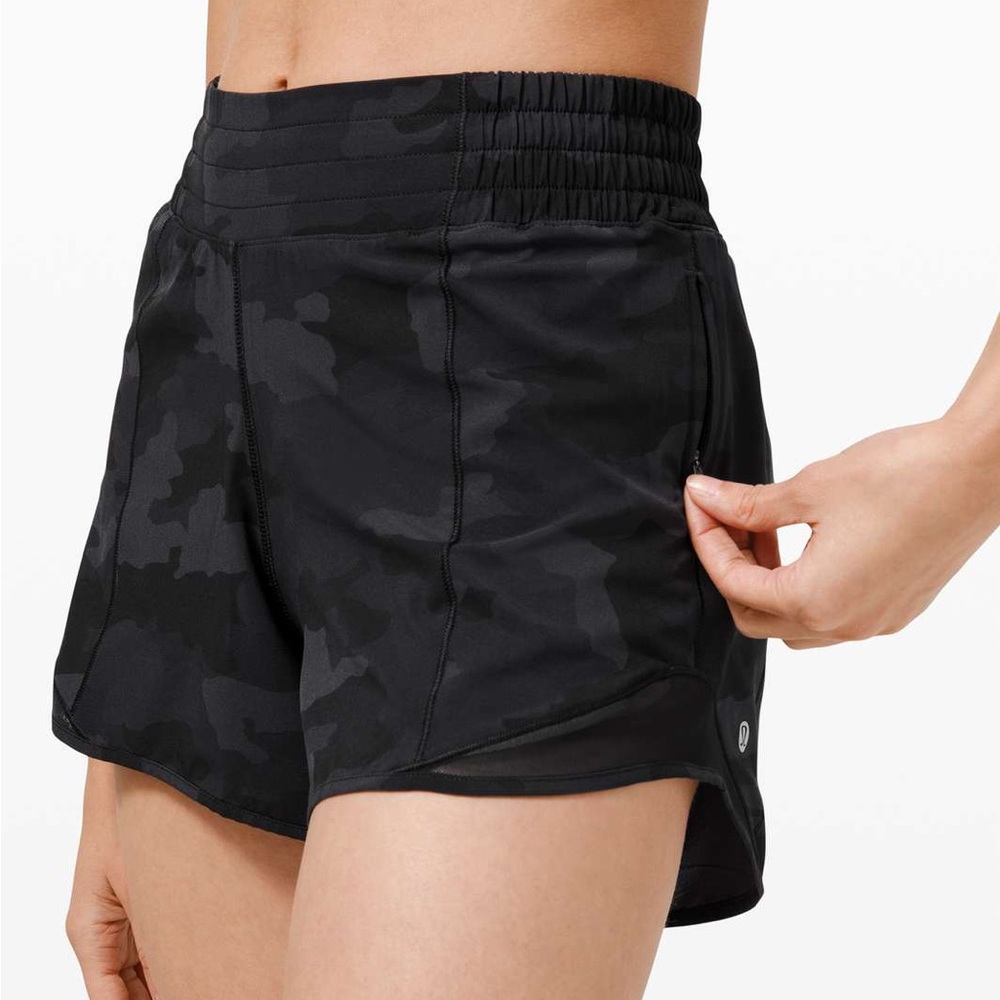 Hotty Hot High-Rise Lined Short 4" Tall Camo